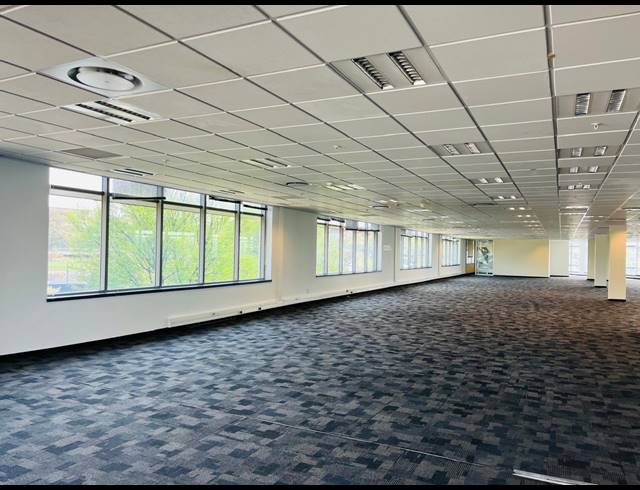 1,200M² OFFICE TO LET IN WATERFALL